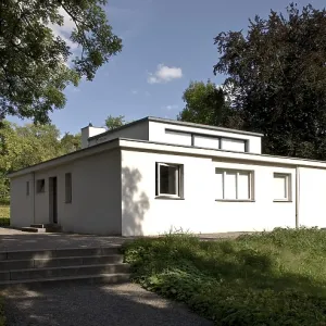Built in 1922 by Fred Forbat and Georg Muche Built in 1922 by Fred Forbat and Georg Muche