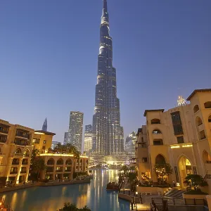 Burj Khalifa at dusk, Dubai, United Arab Emirates