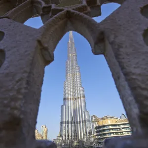 Burj Khalifa framed with the fence