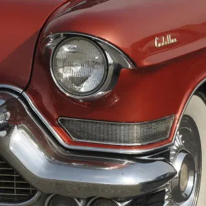 Cadillac Fleetwood Sixty 1957, detail front light