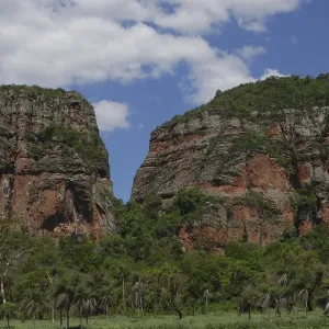 Cerro Memby, eye-catching monolith Cerro Memby, eye-catching monolith