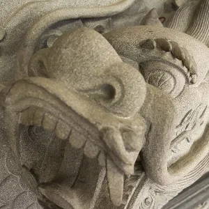 Chinese temple animal statue - dragon