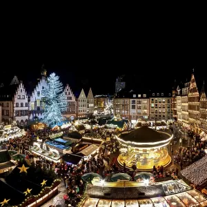 Christmas market on Roemer square