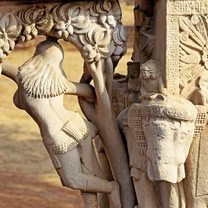 Close-up of east gateway of stupa 1 inner view of north pillar Close-up of east gateway of stupa 1 inner view of north pillar