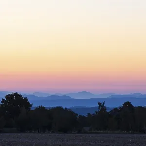 Colourful morning sky towards Saxon Switzerland seen from Lerchenberg