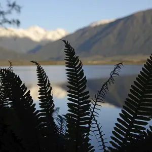 Crisp winter's day at Lake Haupiri