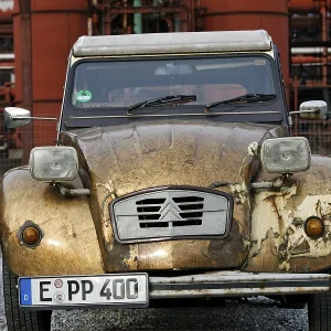 Cult car Citroen 2CV Duck, gold painted body Cult car Citroen 2CV Duck, gold painted body