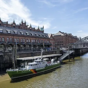 Customs Canal with Kornhaus Bridge Customs Canal with Kornhaus Bridge