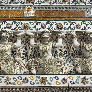 Decorations of Wat Arun temple, Bangkok, Thailand Decorations of Wat Arun temple, Bangkok, Thailand