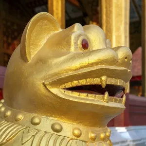 Deity statue, Wat Sensoukharam Deity statue, Wat Sensoukharam