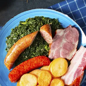 Delicious Oldenburg kale with Pinkelwurst sausage Delicious Oldenburg kale with Pinkelwurst sausage