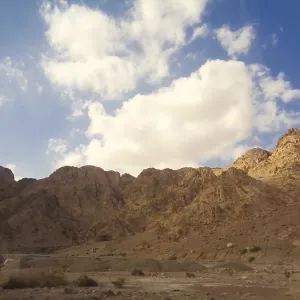A dessert rock in a red dessert