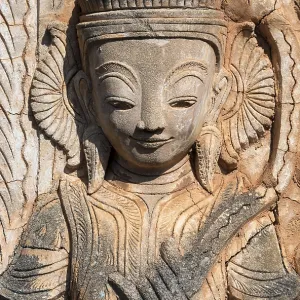 Deva statue at the ruined Nyaung Oak monastery in Inthein