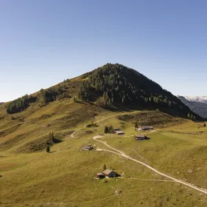 Drone image, Labenbergalm with Labenberg