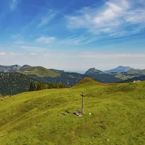 Drone image, at the summit of the Taborberg with a view of the Osterhorn group Drone image, at the summit of the Taborberg with a view of the Osterhorn group