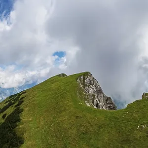 Drone image, view from the Gamsfeld into the Osterhorn group Drone image, view from the Gamsfeld into the Osterhorn group