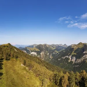 Drone shot, summit of the Einberg with a view of the Lammertal and Tennengebirge mountains