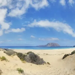 Dune landscape, Playa de las Conchas with volcano Monte Bermeja