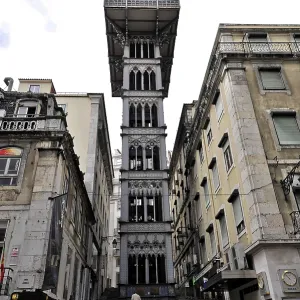 Elevador de Santa Justa, also Elevador do Carmo