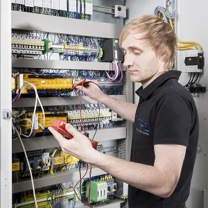 Fabian Kerscher, best trainee nationwide in 2013 in the field of mechatronics Fabian Kerscher, best trainee nationwide in 2013 in the field of mechatronics