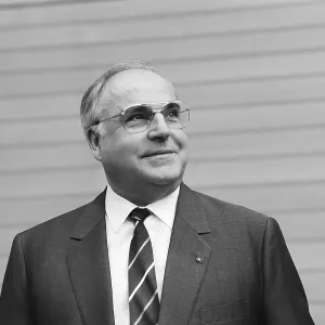 Helmut Kohl in Baden-Württemberg State Parliament Print
