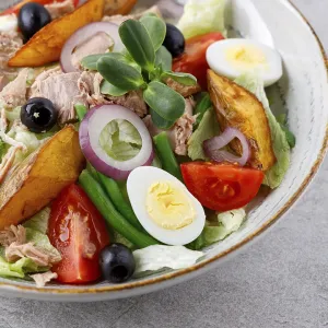 Food, Salad with canned tuna, salad nicoise
