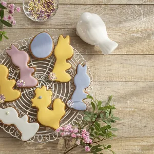 Food, Sweet and tasty icing cookies for Easter Food, Sweet and tasty icing cookies for Easter
