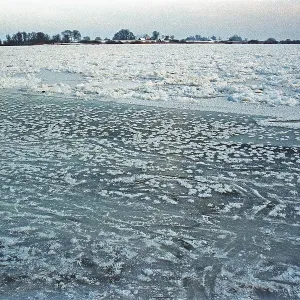 Frozen Elbe, Bleckede, Lower Saxony