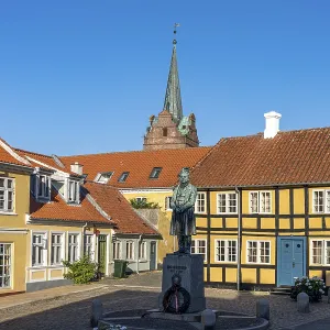Gaasetorvet square with statue of physicist Hans Christian Oersted in the centre of Rudkoebing Gaasetorvet square with statue of physicist Hans Christian Oersted in the centre of Rudkoebing