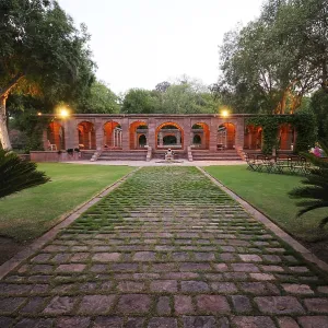 Garden restaurant in balsamand lake palace hotel