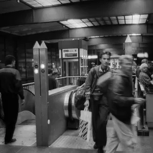 Germany, Berlin, 10.9.1992, S-Bahn platform of the Zoo station Germany, Berlin, 10.9.1992, S-Bahn platform of the Zoo station