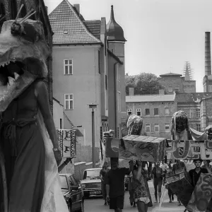Germany, Berlin, 1.8.1992, Wise Fool Puppet Intervention
