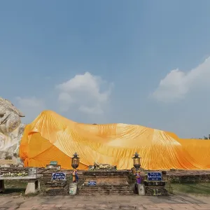 Giant reclining Buddha, Wat Phra Non