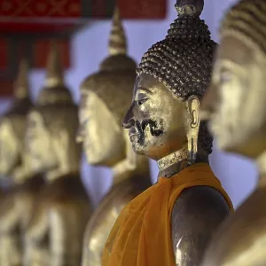 Gilded Buddha statues in Wat Pho