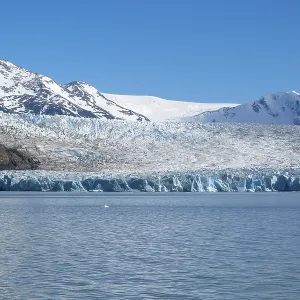 Glacier, Lago Grey, Torres del Paine National Park Glacier, Lago Grey, Torres del Paine National Park