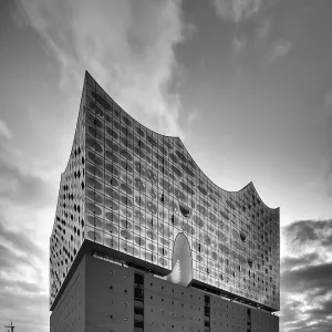 Glass facade of the Elbe Philharmonic Hall
