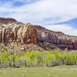 Glen canyon mountains and geological formations