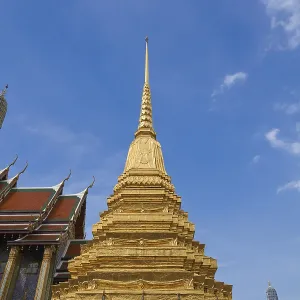 Golden Chedi at Wat Phra Kaew, Grand Palace Golden Chedi at Wat Phra Kaew, Grand Palace