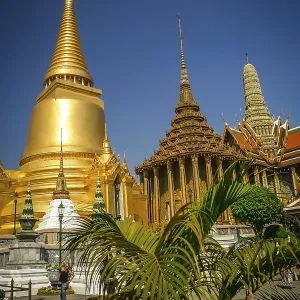 Golden Temple Wat Pha Khaw in Bangkok, Thailand Golden Temple Wat Pha Khaw in Bangkok, Thailand