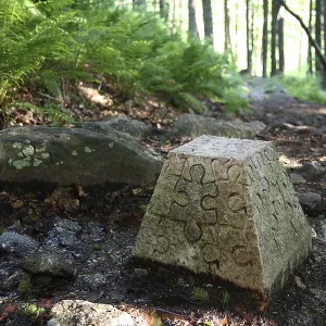 Granite work of art on the Jugendsteig in Finsterau