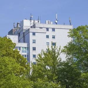 Grohner Dune skyscraper in spring