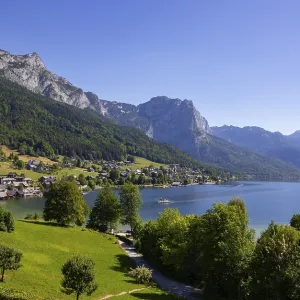 Grundlsee with village Grundlsee