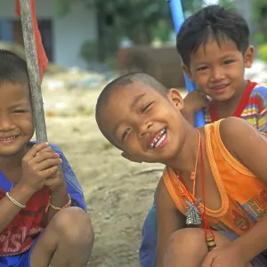 Happy little boys, Railay, two years in front of the tsunami Happy little boys, Railay, two years in front of the tsunami