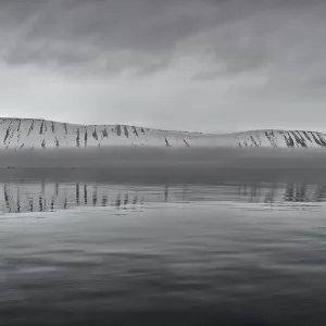Hinlopen Strait, Spitsbergen Island Hinlopen Strait, Spitsbergen Island