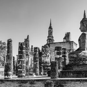 Historic Buddhist temple complex Wat Mahathat Historic Buddhist temple complex Wat Mahathat