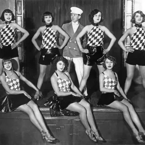Historic photograph, dance group, around 1928 Historic photograph, dance group, around 1928