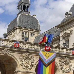 Hotel de Ville, city hall with rainbow flag