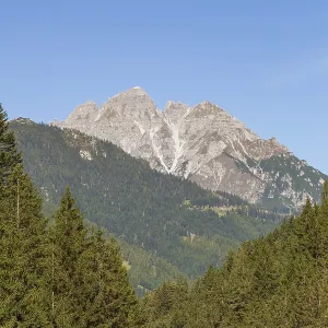 Kalkkogel mountains seen from Pinnistal in the Stubai Alps