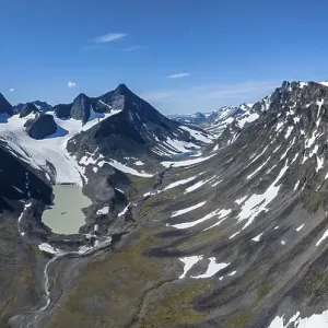 Kaskasavagge valley with Kaskapakte glacier and mountains Kaskasavagge valley with Kaskapakte glacier and mountains