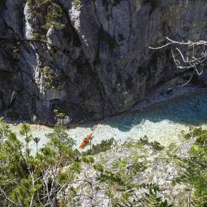 Kayaking in the upper reaches of the Isar Kayaking in the upper reaches of the Isar